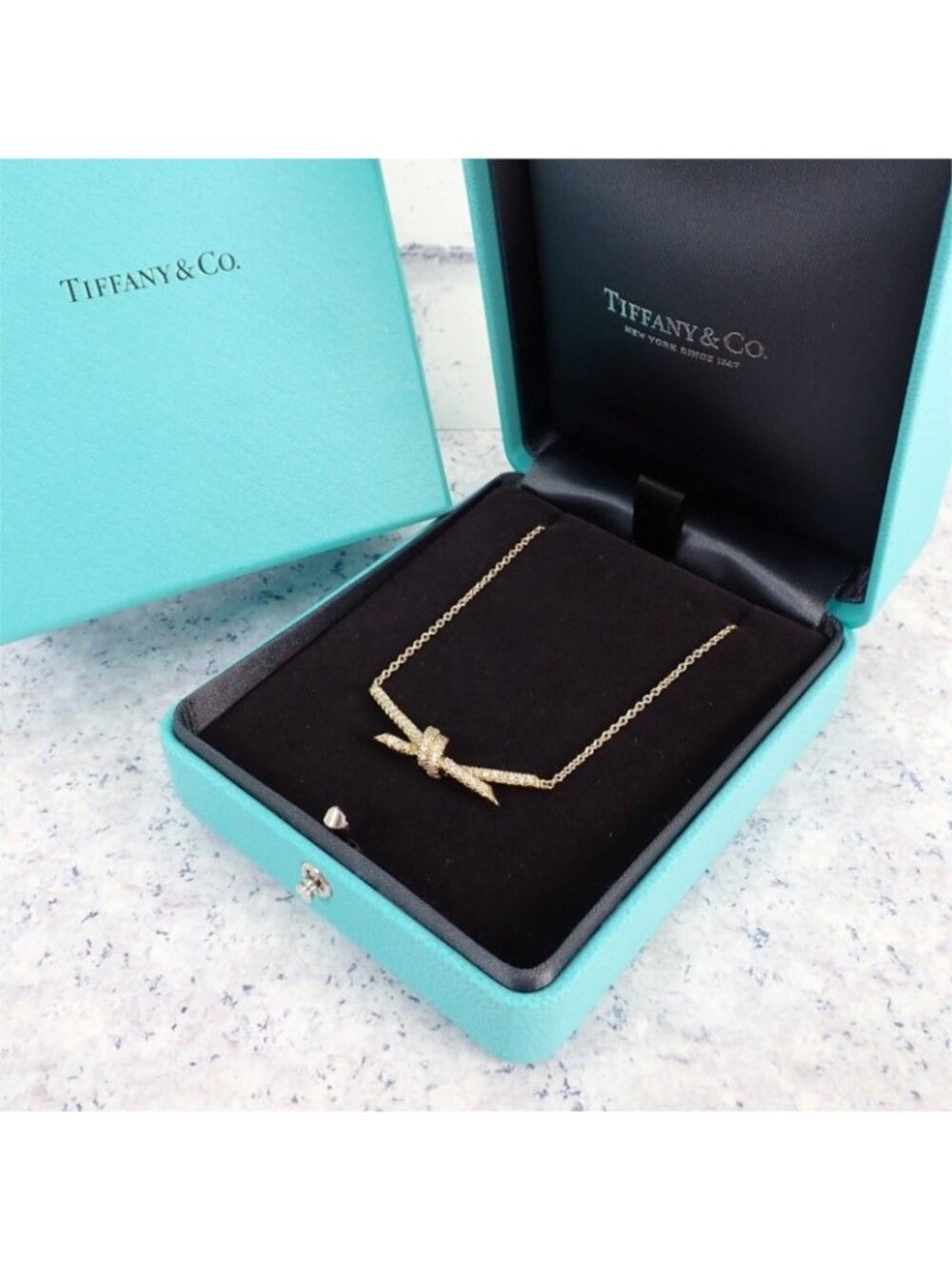 Tiffany & Co Knot Necklace 18k Yellow Gold Diamond